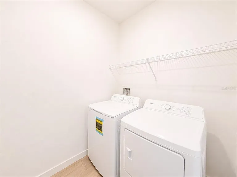 644 Ruth Ave — Photo 21