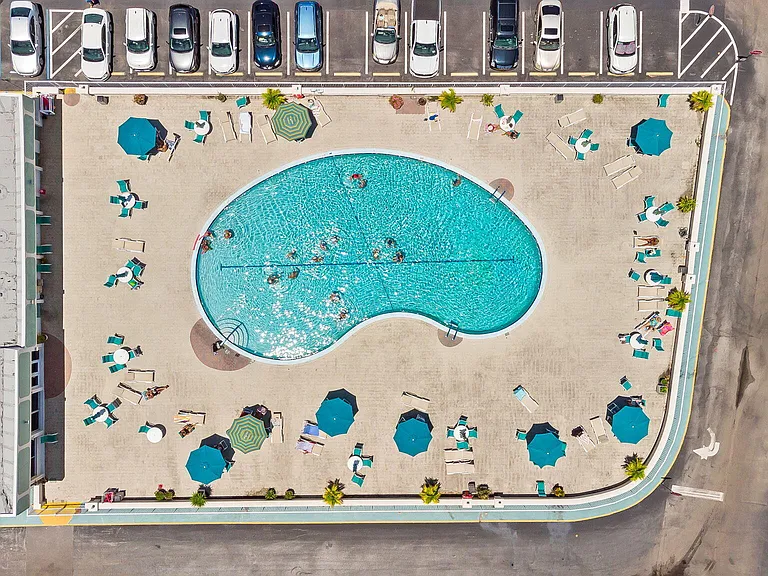 850 Horizons #309 — Photo 16