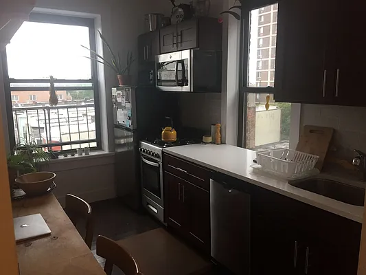 Rented by Greenacre Management | media 29