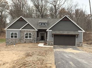 7547 Welle Rd, Brighton, MI 48116