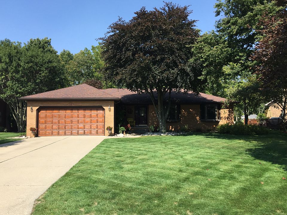1st image of 8178 Saint James Ct