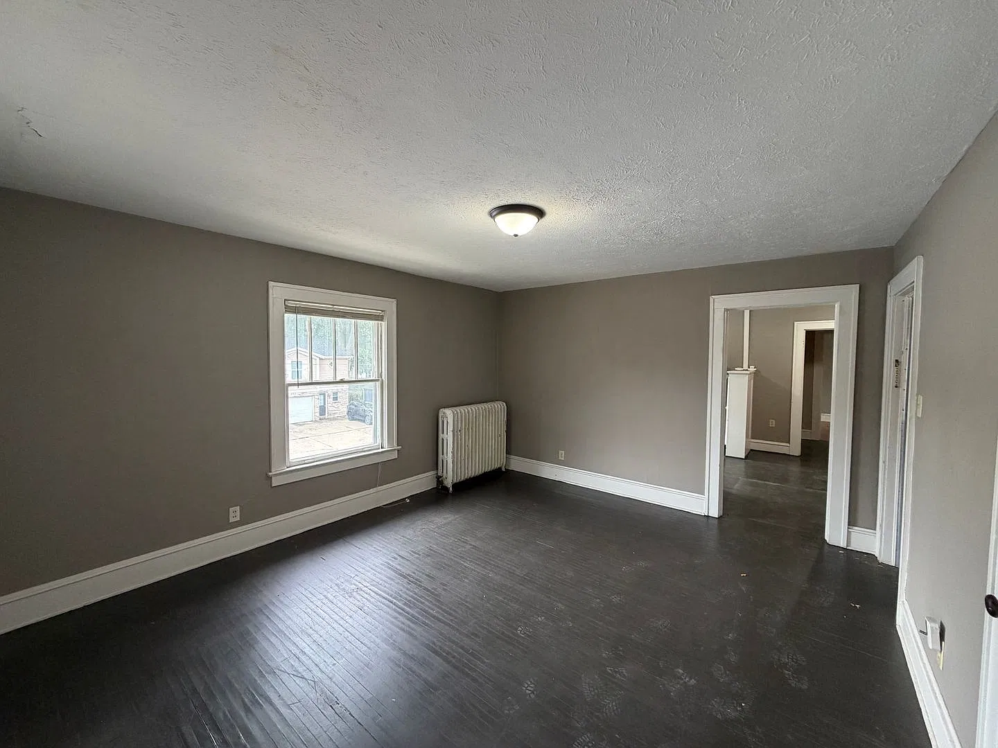1313 S Main — Photo 3