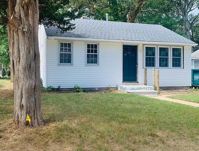 2nd image of 402 Leaming Ave