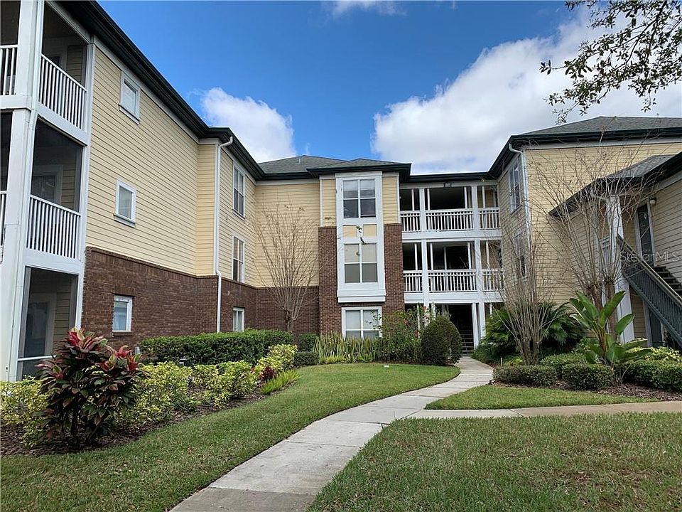 1st image of 4107 Chatham Oak Ct APT 305