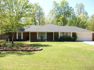 2000 Colony Dr, White Hall, AR 71602