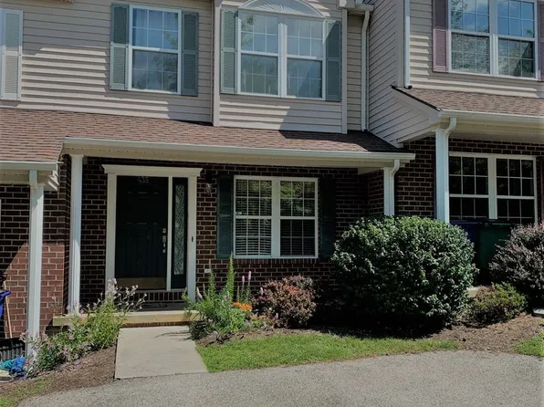 435 Oak Tree Blvd NW, Christiansburg, VA 24073