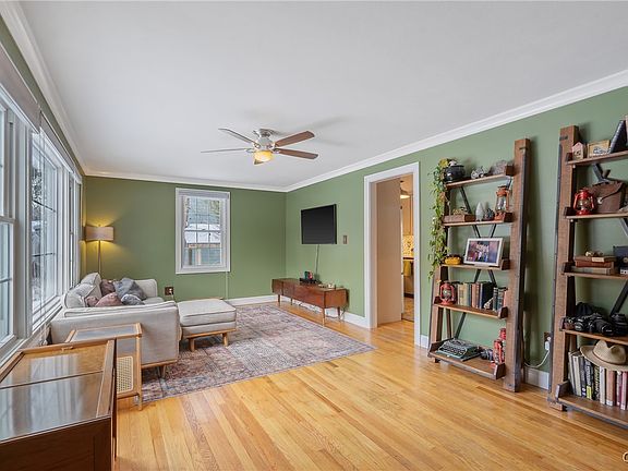 4th image of 63 Lyndon Rd