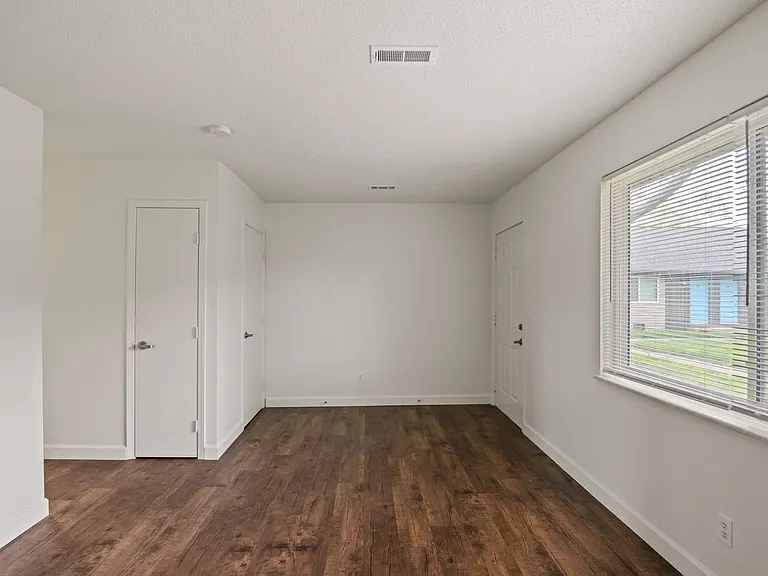 Metro Apartments At Bethalto — Photo 41