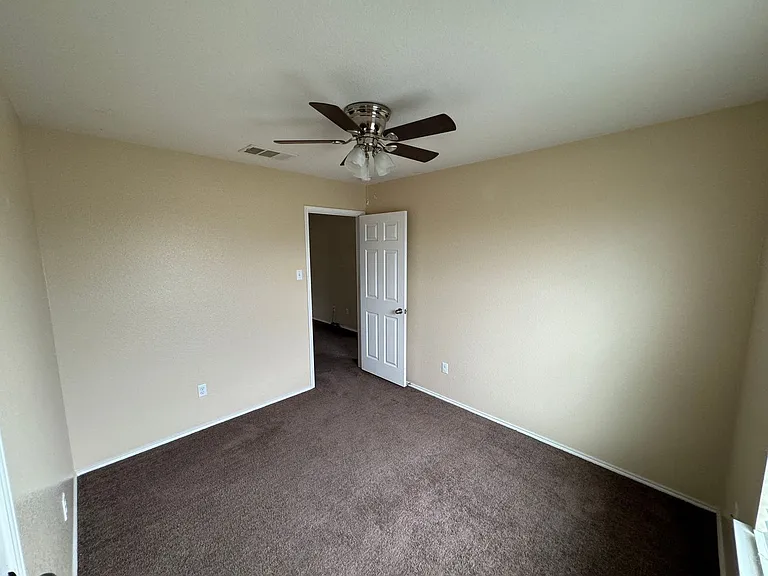 813 Draco Dr — Photo 17