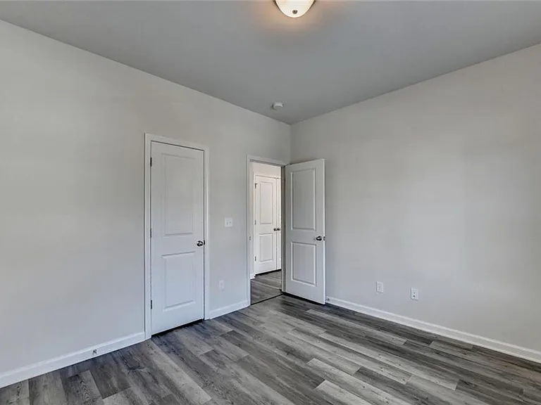 3335 Fall Branch Ln — Photo 24