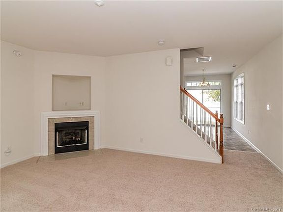 5th image of 7713 Grapetree Ct