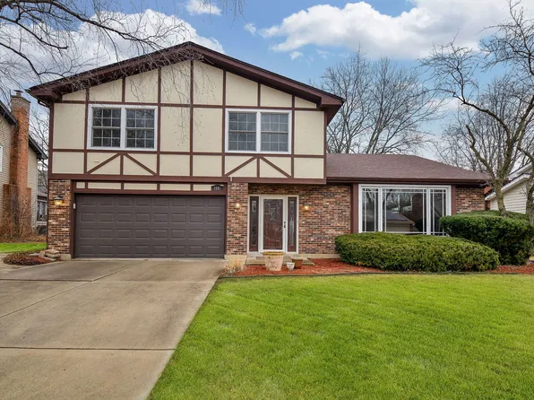 (undisclosed Address), Wheaton, IL 60189