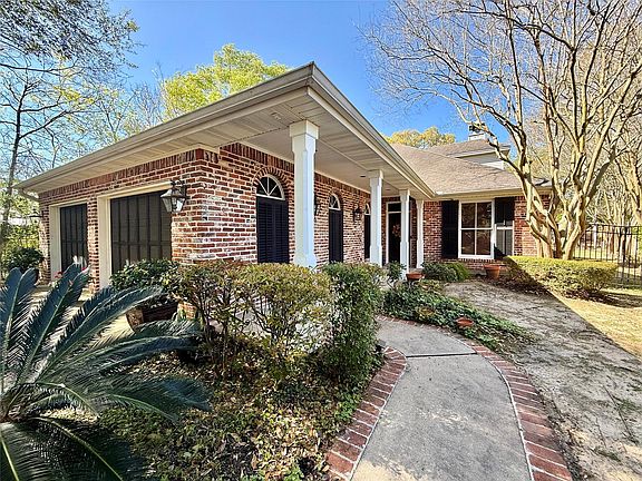 2nd image of 7950 Collier Rd