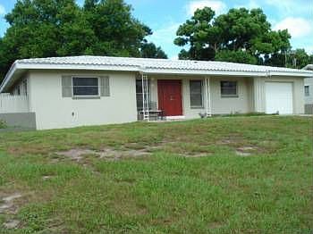 1st image of 8916 Lynwood Dr