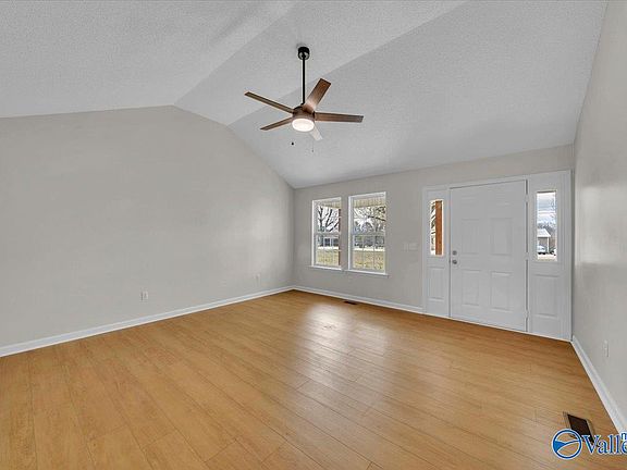 4th image of 1808 Union Grove Rd