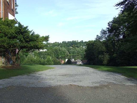 2nd image of 26 1st St