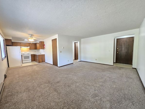 909 Grove St #2D