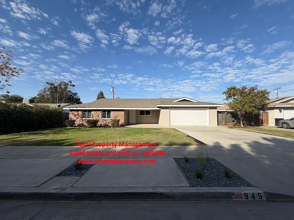 945 N Mahaleb St