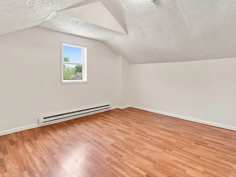 320 Hewitt St #2 — Photo 10