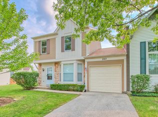 243 W Cherrywood Dr, Palatine, IL 60067