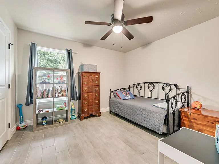 2601 Houston Ct — Photo 27