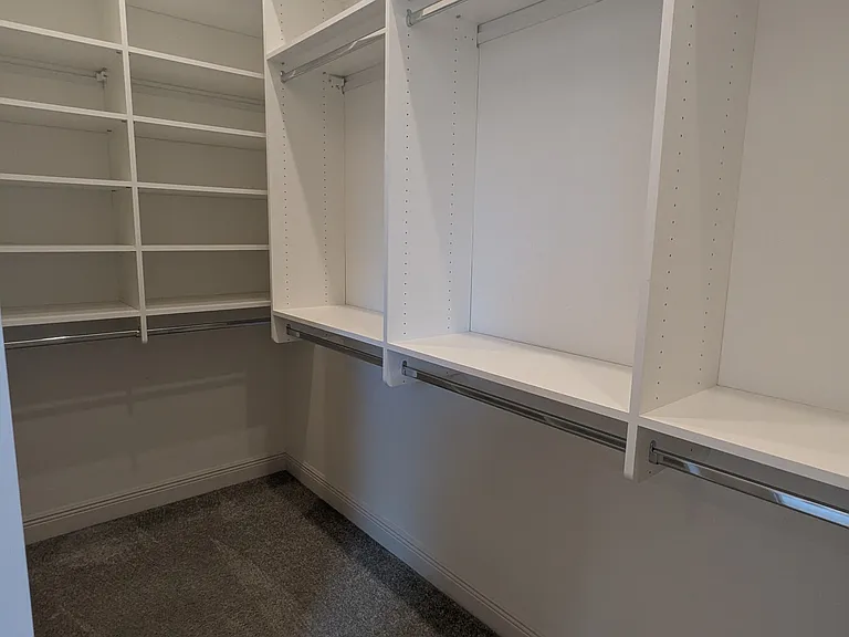 760 N Hunt Club Dr — Photo 23