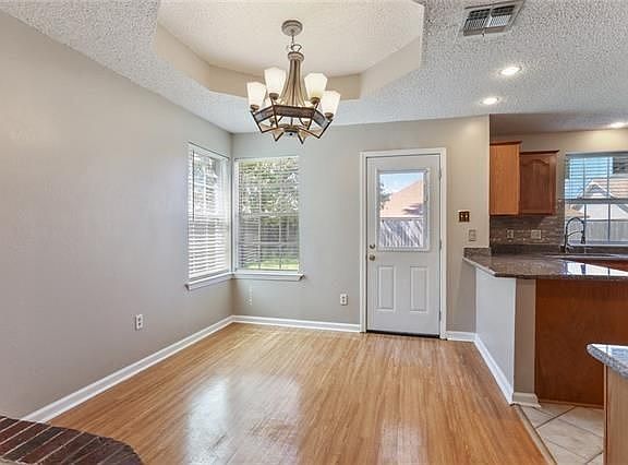 4th image of 19 Rush Dr