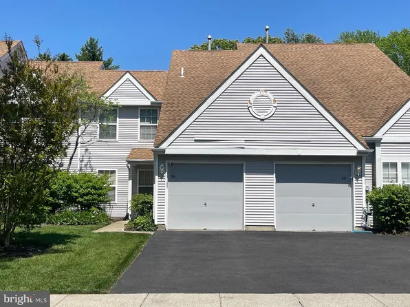 38 Magnolia Ct, Bordentown, NJ 08505