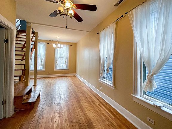 3rd image of 2736 N Wilton Ave #2