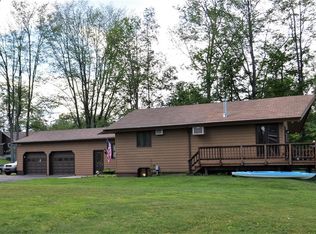 10 Pendergast Rd, Phoenix, NY 13135