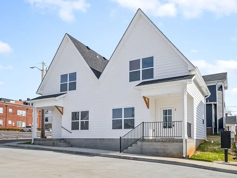 106 Cooper Pl — Photo 7