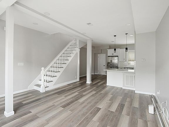 5th image of 21 Tyson Ln