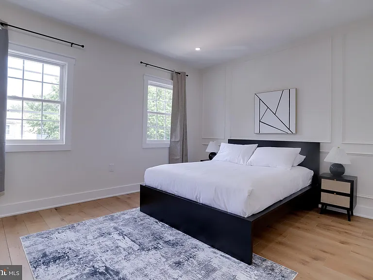 1404 Massachusetts Ave SE — Photo 31
