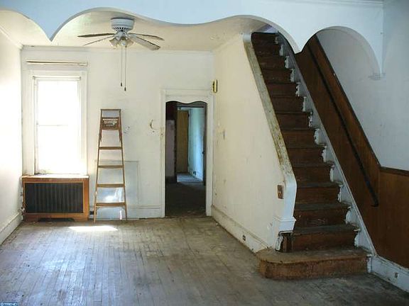 5th image of 2144 Medary Ave
