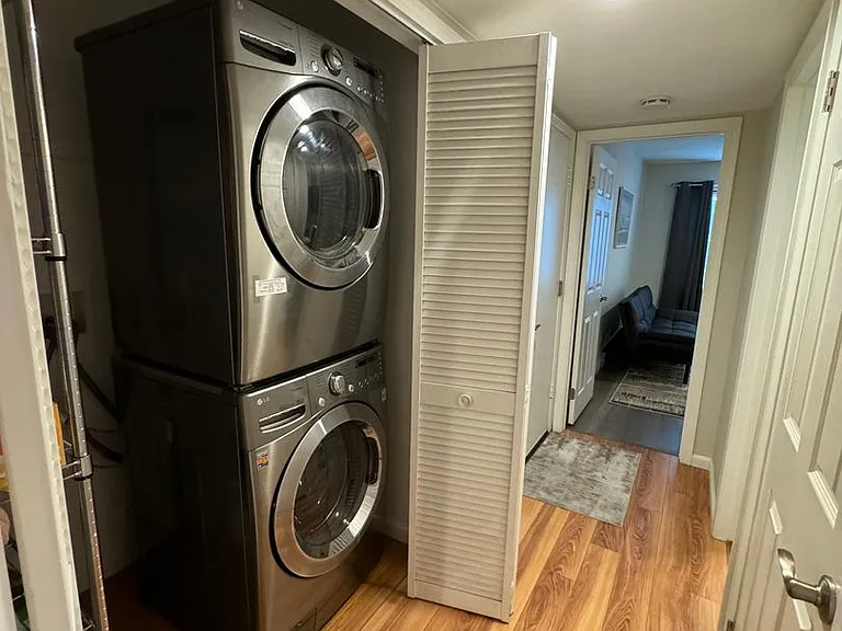 197 La Veta Dr — Photo 7
