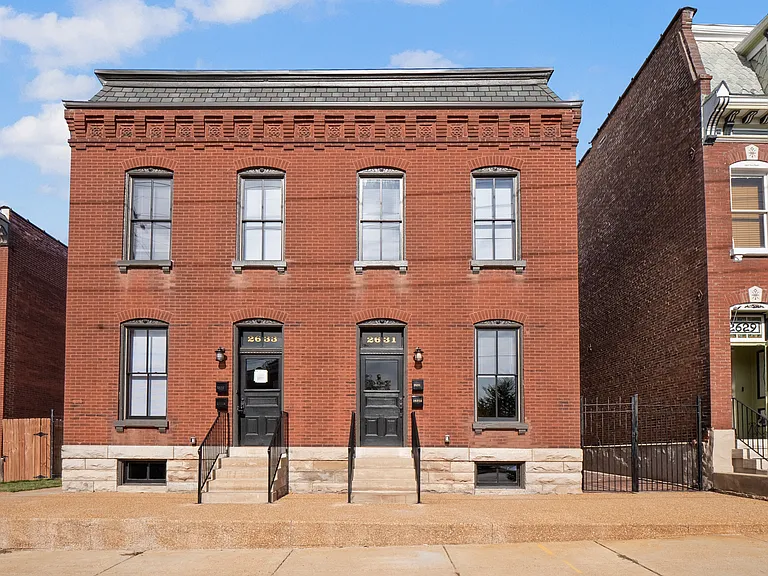 2633A Shenandoah Ave — Photo 1