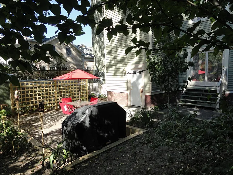 231 Norfolk St #1 — Photo 12