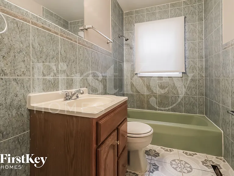 703 Porter St — Photo 11