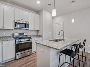 9707 Vang Dr, Lanham, MD