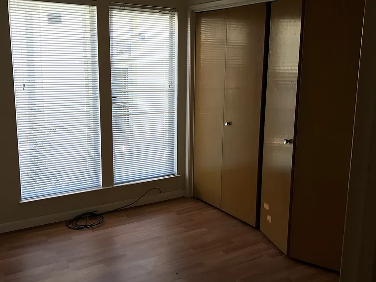 1528 Oxford St #8 — Photo 9