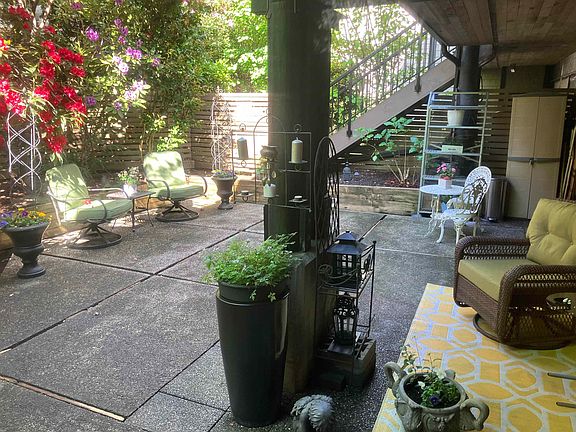 3rd image of 7055 Wilma St #224