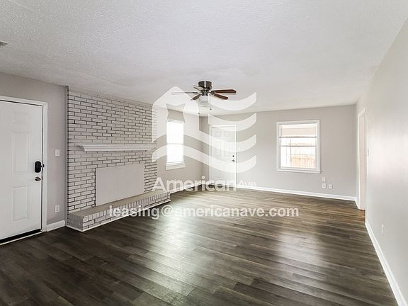 1335449_003_wm_-_living_room_13604851.jpg