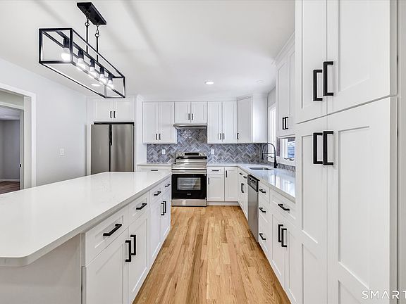 3rd image of 176 Strobel Road