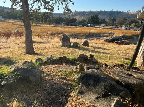 34258 Ellenwood Dr, Auberry, CA 93602