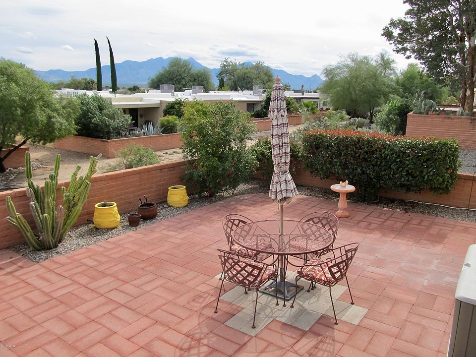 1st image of 360 N Calle Del Brujo