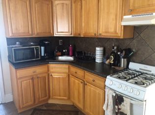 12 Maple Dr #2, Lindenhurst, NY 11757