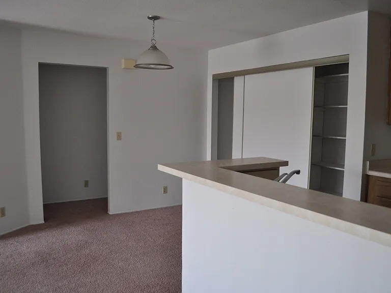 Cobblestone Park Apartments — Photo 30