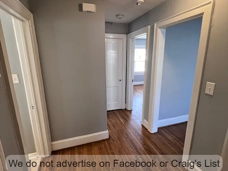 600 Glenville Ave — Photo 10