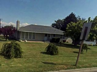 1207 W 5th St, Grandview, WA