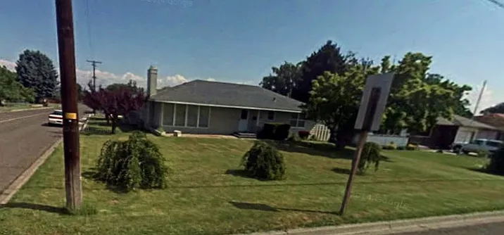1207 W 5th St photo 1